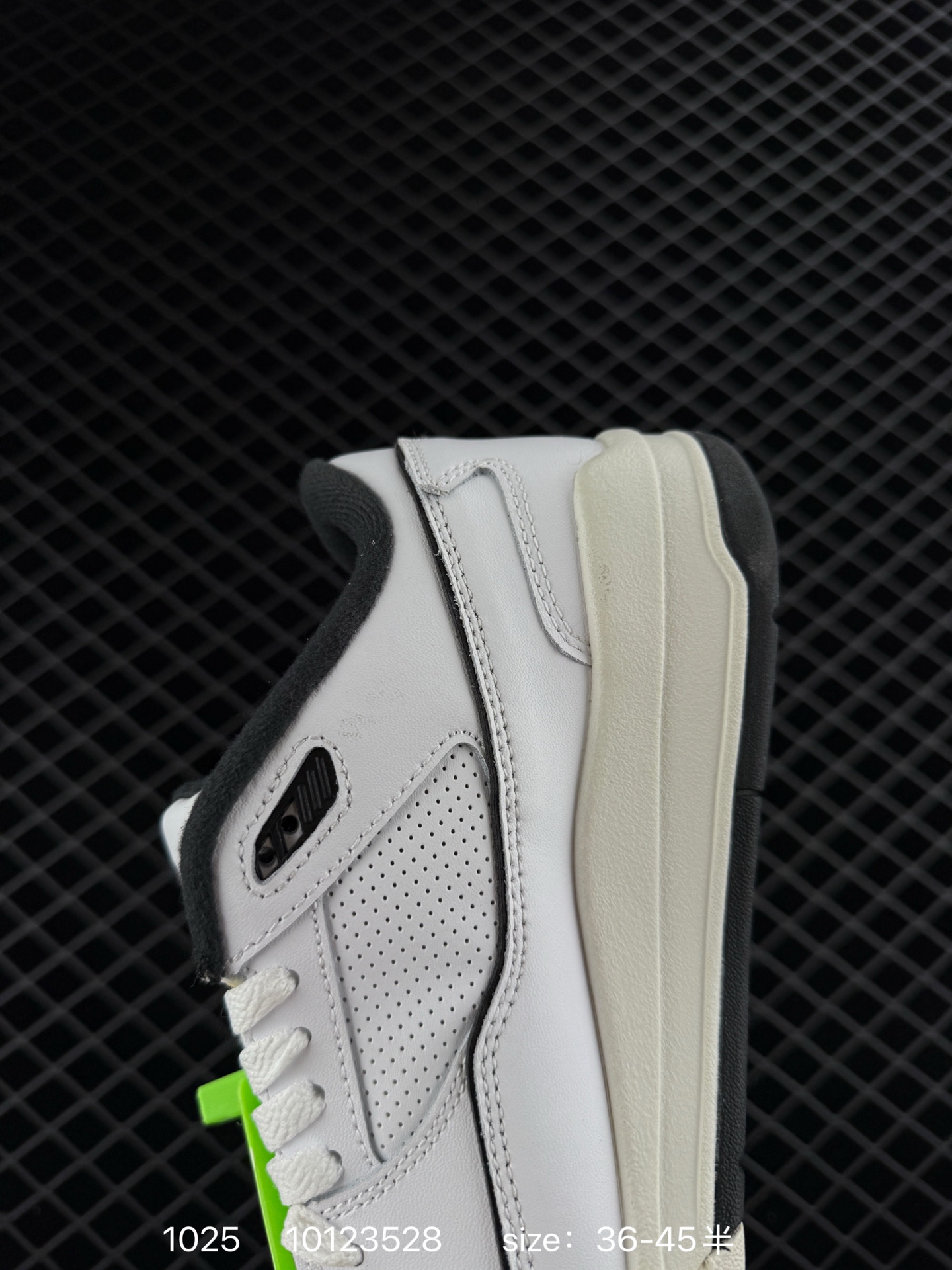 Nike Air Jordan 4 Retro OG